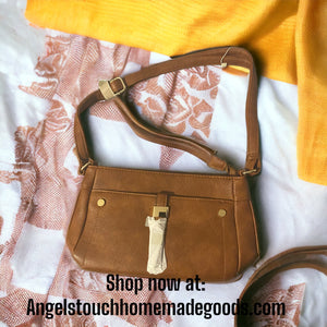 22. Brown Leather Cross Body Purse Bag