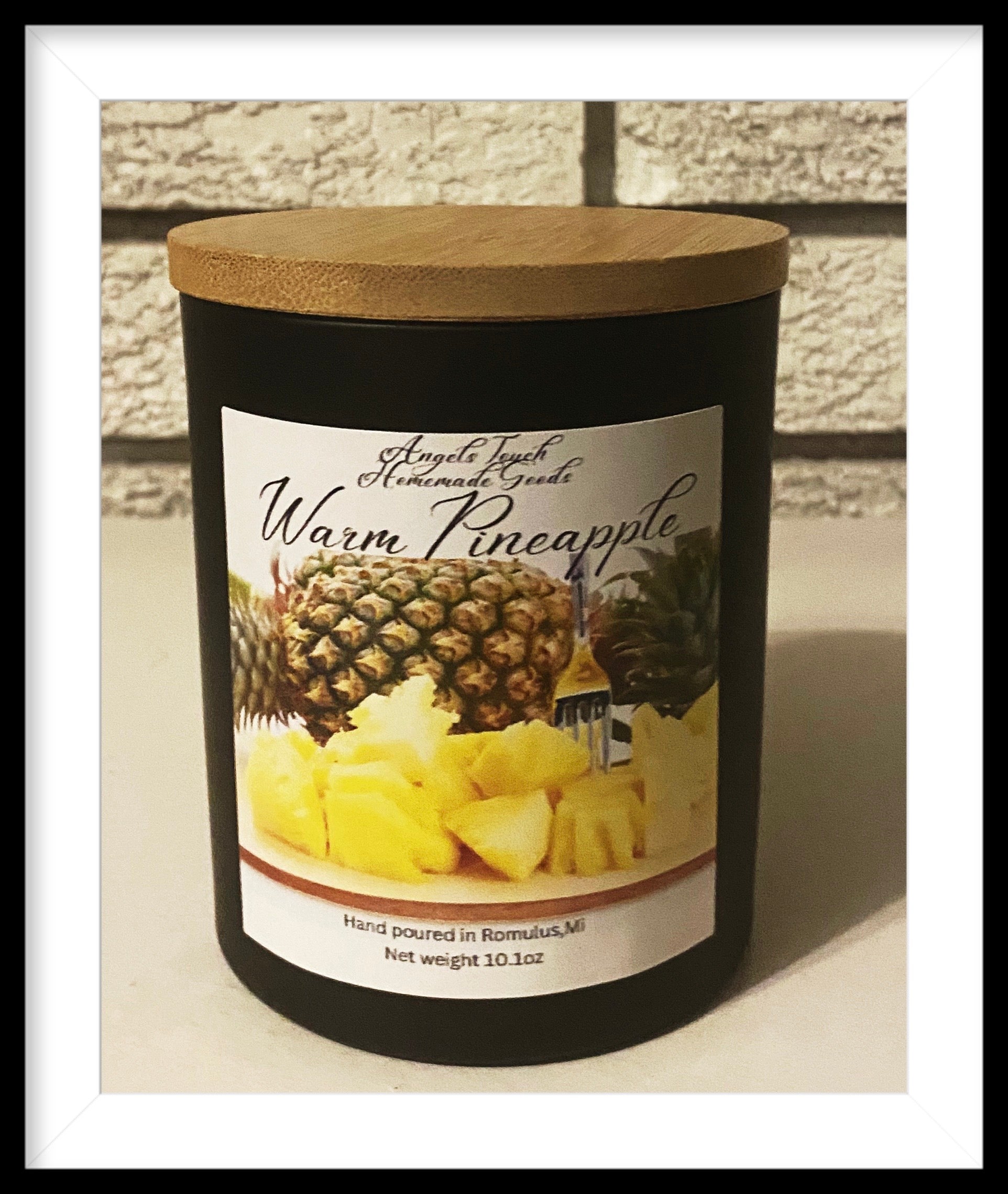 Warm Pine Apple ( Smokey Jar candle )